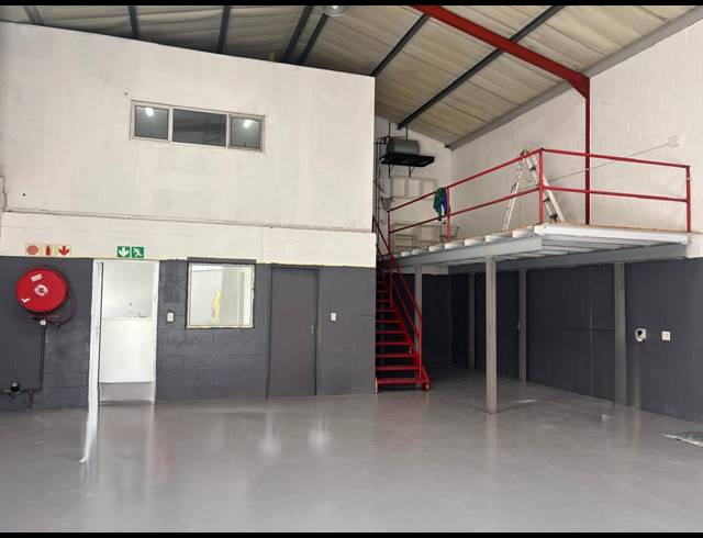 189M² FACTORY TO LET IN BRACKENFELL INDUSTRIAL